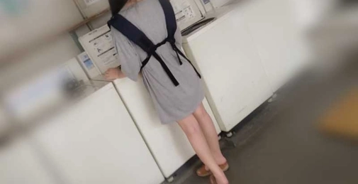 【個人】ワンルーム暮らしの美人若妻 イキすぎ子連れ巨乳は普段からこの場所で子供を眺めながら誰かを連れ込み、生計を立てる。約束破って中出しで利息回収。