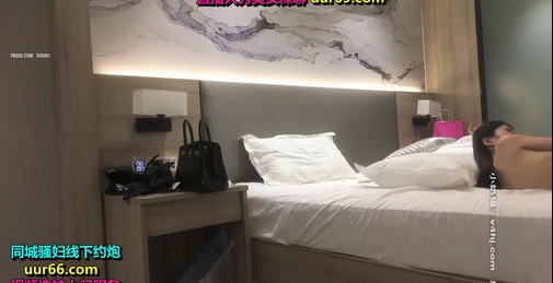 文轩探花经典双飞场,小王祖贤和兔女郎闺蜜,淫荡双姝颠鸾倒凤尽享齐人之福水印