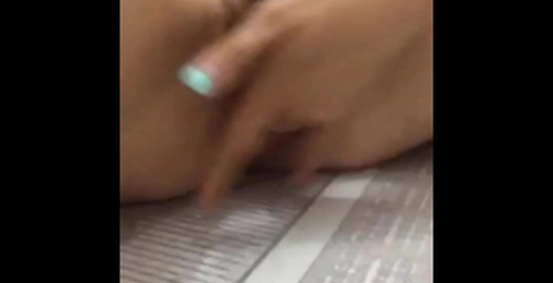 丝袜奶兔超淫荡四月四号