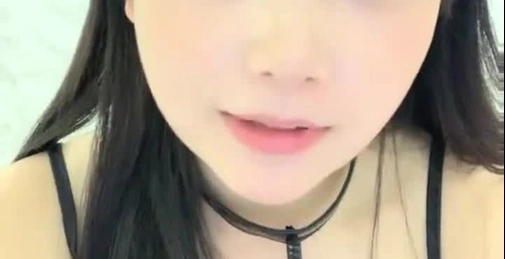 清纯甜美大波妹乳头极粉与男友居家日常性爱自拍 脸穴同框紫薇对比一下极度反差