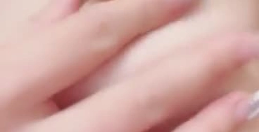 精品推荐!干净白虎美穴!极品尤物女神,独自在家自慰,振动棒抽插美穴,高潮大量喷水爽翻