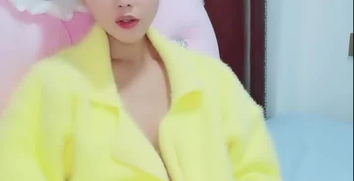 淫荡小骚货小洛宝颜值美少女,摆着骚穴很想被操,黑白丝袜足交,翘起屁股后入一脸享受