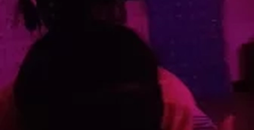 大哥不在家偷摸干嫂子
