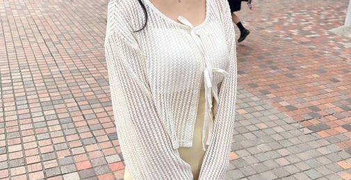 【素人・中出し】**zzjynyzjjn 出会いゼロの「欲求不満」美人教師・まゆ先生31歳★ギャップ萌え杉る超剛毛おまんこに濃厚精子を大量射精しちゃいました