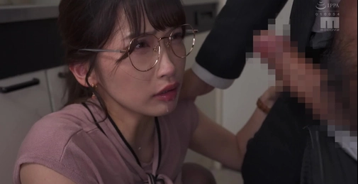 トイレさえ行かせてくれないパワハラ女上司にこっそり利尿剤を飲ませて… 限界寸前おしっこ我慢中に強●中出し 美園和花 