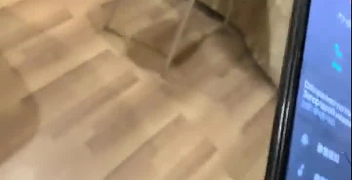 一个小卡拉，计划扛起海外探花的大旗，上门服务，风骚人妻，D罩杯大胸，无毛嫩穴，浪叫连连淫靡佳作