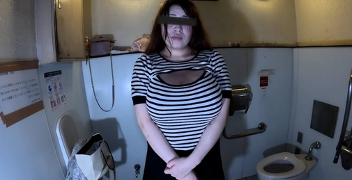 爆**zzjynyzjjn 乳Ｊカップ妊婦と公衆便所で激ハメ☆
