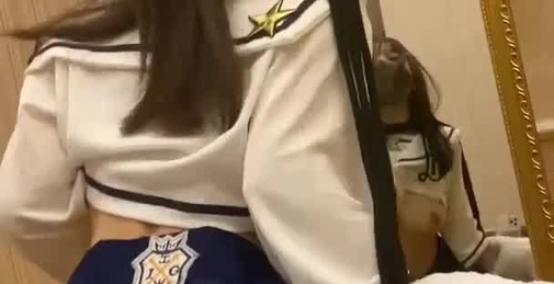 中出！巨乳眼镜萝莉。可可爱爱，清清纯纯，梦中情人，让她女上位简直是最正确的决定，骑功太棒了