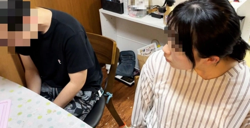 【个人】**sxjzysqyn 敏感的妻子，为了ク ◯ 亲 コ，在丈夫面前被 ◯ 却忘我地感受着、、、