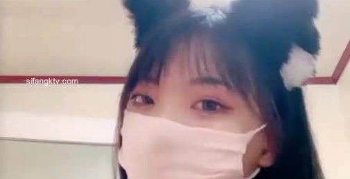 偶像剧女主视角，这么清纯的在读大学校花也下海了，挣点学费还是养男友？白丝袜大屁股 自慰白浆溢出 下面嫩逼太粉太可口