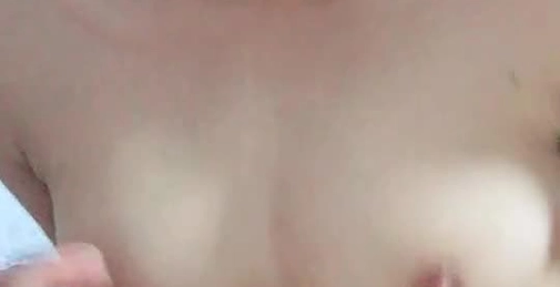 💖 【无水印原版---新片速递】2022.4.16,【乌托邦性爱之地】,刚成年,极品小萝莉,短发秀气,粉嫩胴体