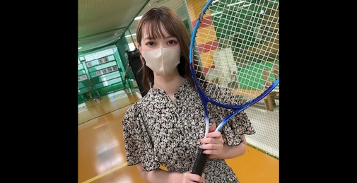 初撮影・顔出し！**zzjynyzjjn 歯科医院受付の抜群のプロポーションときめ細かい美肌を兼ね揃えた癒しのスレンダー美女。院内では微塵にも見せないもう一つの顔は快楽に貪欲な変態女だった・・・。