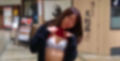 【素人個撮】**zzjynyzjjn 最強美人人妻の限界ギリギリ街中露出